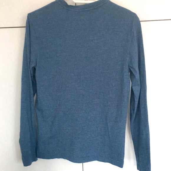 H&M Long Sleeve T-Shirt - Comfortable & Versatile! - Picture 5 of 9